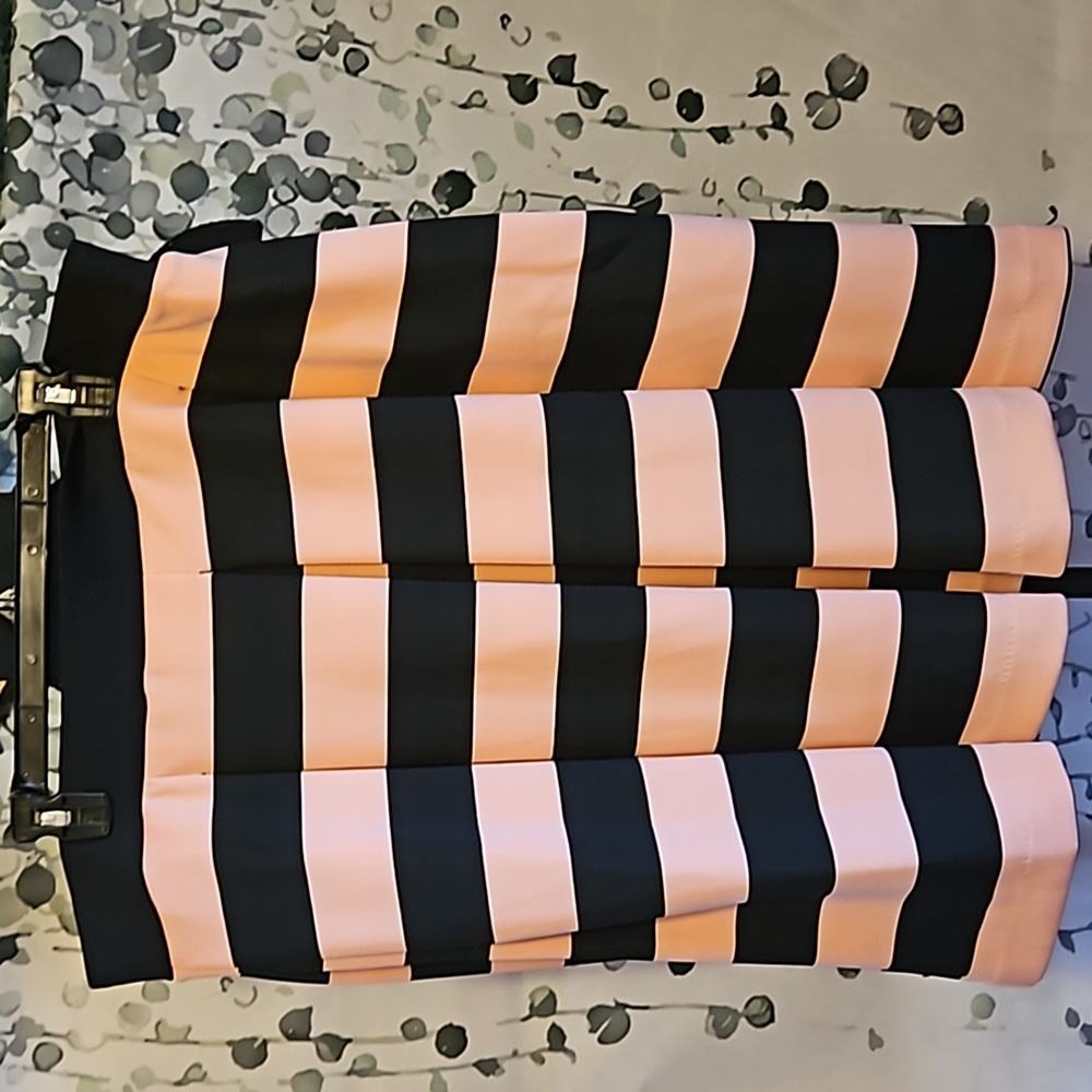 Boutique x Ashley Tipton 🖤 skirt (#29)